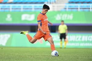 魯媒：彭嘯總體表現(xiàn)配得上及格 泰山教練團(tuán)隊需要時間扭轉(zhuǎn)頹勢