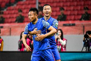 家有二老！36歲吳曦&38歲于漢超榜首大戰(zhàn)破門！助申花三分領跑！