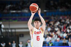 外線有譜！程帥澎三分3中2拿半場最高8分 罰球2中2