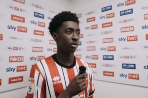 TA：流浪者先租后買報價水晶宮邊鋒薩基遭拒，但仍在繼續(xù)追求