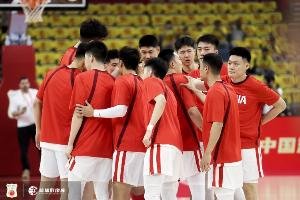 媒體人：拿這支委內(nèi)瑞拉練練進(jìn)攻磨磨心態(tài)還行 比分不必太當(dāng)回事