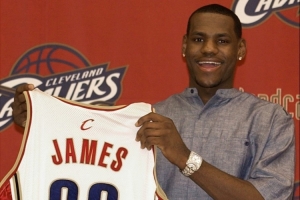 名記：詹姆斯明年回騎士將是最接近童話的結(jié)局 不清楚騎士的意愿