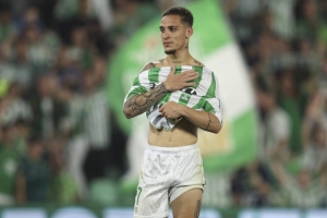 巴西媒體：利雅得勝利有意報(bào)價(jià)安東尼，曼聯(lián)要價(jià)5000萬(wàn)英鎊