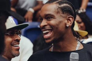 夢幻聯(lián)動！SGA邀請艾弗森來自己的訓(xùn)練營活動發(fā)表講話