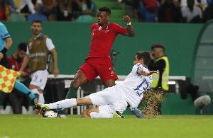 官方：費內(nèi)巴切簽下31歲葡萄牙右后衛(wèi)塞梅多