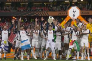 完美謝幕！孫興慜堅(jiān)守?zé)岽?0年后終奪冠，期間還拿了英超金靴！