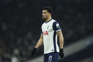 弗蘭克：索蘭克還沒能復(fù)出 孫興慜明天將佩戴隊(duì)長(zhǎng)袖標(biāo)