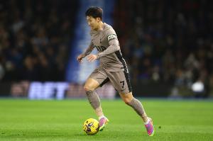 埃迪-豪：雖然未與孫興慜合作過，但他絕對(duì)是英超傳奇球員之一