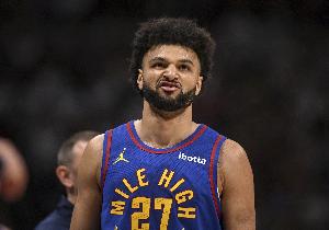 新賽季薪水3500+萬美元但從未入選最佳陣容的球員：穆雷拉文領銜