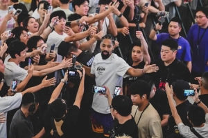 丁威迪中國行——感謝武漢的熱情 蚌埠！我們一會兒見！