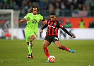 德天空：伯恩茅斯有意勒沃庫森邊鋒阿德利，球員收到了很多詢問