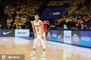 徐杰：本場暴露我們進(jìn)攻端問題較多 后續(xù)要明確好如何破解聯(lián)防