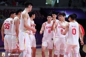 媒體人談中韓大戰(zhàn)：74%網(wǎng)友認為中國男籃會贏 長城定能攔截群狼