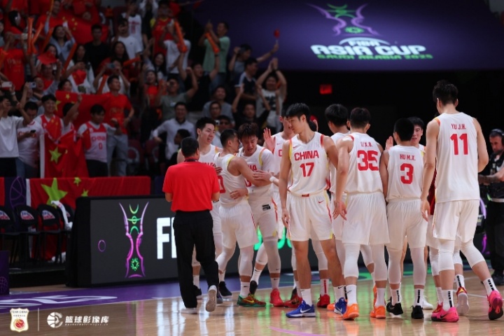 進(jìn)步太明顯了~中國(guó)男籃本屆亞洲杯投籃&三分&罰球命中率都是第一