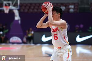 還是沒開 程帥澎上半場3投1中&三分2中0&罰球2中0 得到2分1板