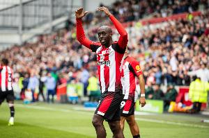 英媒：小蜜蜂仍在阻止維薩轉會紐卡，除非有替代者or報價6000萬鎊