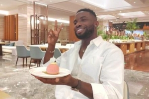 ??！奧斯卡中文唱生日歌：祝我生日快樂，云南玉昆足協(xié)杯加油