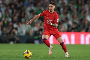 羅馬諾：諾丁漢森林有意塞維利亞右后衛(wèi)卡爾莫納，正深入談判