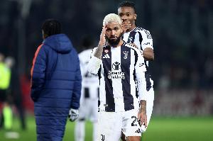 米體：道格拉斯-路易斯離隊(duì)騰出925萬(wàn)歐薪資空間，尤文會(huì)給穆阿尼