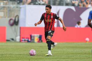 記者：利茲聯(lián)有意伯恩茅斯后衛(wèi)希爾，主帥法爾克對他很賞識