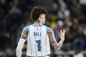 ??真摯的祝福！黃蜂官方祝拉梅洛-鮑爾24歲生日快樂！??