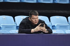 媒體人：廣東操作難度遠(yuǎn)高于蘇偉一換五 朱芳雨不愧為CBA抄底的神