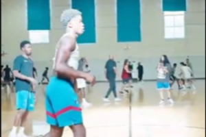 大殺四方！76人探花秀VJ-埃奇庫姆野球局秀各種英雄球