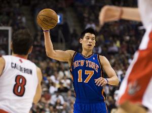 回顧林書豪最高光數(shù)據(jù)：“林瘋狂”38分打服科比 火箭時期砍三雙