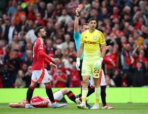 郵報(bào)：夏窗僅曼聯(lián)一隊(duì)報(bào)價(jià)大馬丁 上輪英超埃梅里拒絕讓后者上場(chǎng)