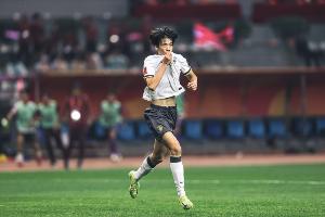 媒體人：得踢得像個職業(yè)隊，不能讓一般的隊伍在我們面前成為強隊