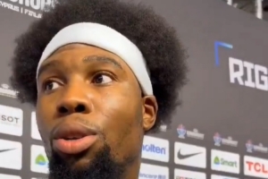 亞布塞萊怒斥格魯吉亞記者：嘿我們正談話呢 你冷靜點 你是記者