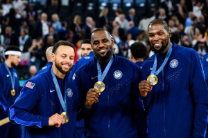 楊毅團隊：詹杜庫退役后沒人能達到那種熱度 但聯(lián)盟門面還是有的