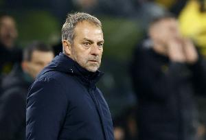 世體：弗里克迎回首批球員備戰(zhàn)瓦倫，亞馬爾、萊萬等球員單獨(dú)訓(xùn)練