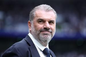 第二個賽季總有冠軍入賬，貝蒂斯調(diào)侃澳波：很高興第一個賽季碰面