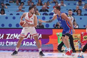 申京：對(duì)陣塞爾維亞那場(chǎng)是最難的 為他們?cè)庥鰝〕鼍指械竭z憾