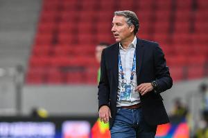 袁甲評哈維爾：真是在外邊找不到工作的都來咱這騙錢了