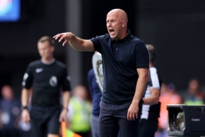 回聲報(bào)：新陣容能否應(yīng)對(duì)英超和歐冠雙線考驗(yàn)，是斯洛特的新問(wèn)題