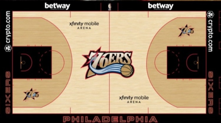 76人曬復古球場地板涂裝！看到這個時期的Logo吧友們最先想到誰？