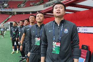 記者：截至昨天沒聽說薩爾瓦多能踢，也未聽說于指導報名國足主帥