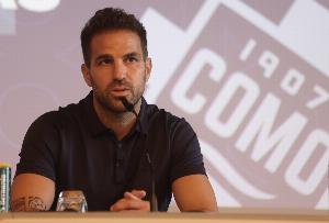 小法：莫拉塔逐漸適應(yīng)會(huì)做得更好，對(duì)手的包夾防守會(huì)讓帕斯成長(zhǎng)