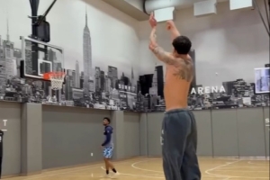 要場(chǎng)均25+？小波特2分鐘一鏡到底訓(xùn)練視頻 數(shù)數(shù)連進(jìn)了多少三分