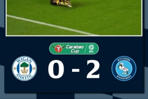 這集看過(guò)！聯(lián)賽杯邊裁在維岡主場(chǎng)受傷，去年一位主裁也在這受傷