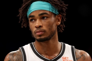 上季3次被驅(qū)逐&領(lǐng)4惡犯！克拉克斯頓：我必須更沉著 避免場上失控