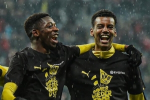 ??什么水平？2017年，登貝萊和伊薩克在多特蒙德搭檔