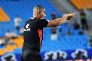 喬瓦尼：沒(méi)有任何東西是能輕松得到的，每分都得靠自己全力爭(zhēng)取