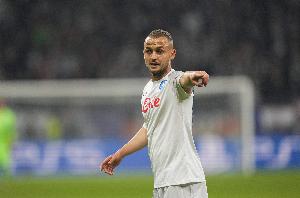 洛博特卡：那不勒斯會盡力在圣西羅拿到3分 和德布勞內(nèi)搭檔很容易