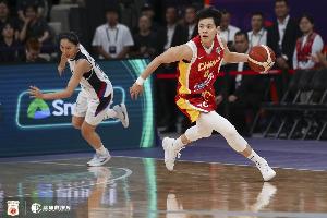 楊舒予：亞洲杯最終的結(jié)果比較遺憾 未來會繼續(xù)腳踏實地刻苦訓練