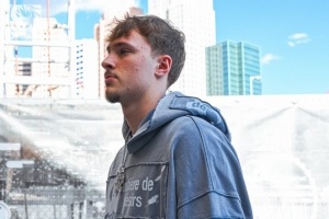 獨行俠官推曬登機帥照：濃眉、克萊、弗拉格、拉塞爾齊上鏡