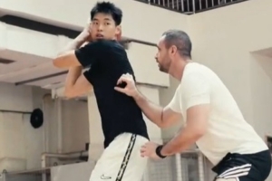 感覺回來了！崔永熙球場康復(fù)訓(xùn)練更新 用受傷的左腳第1次發(fā)力扣籃