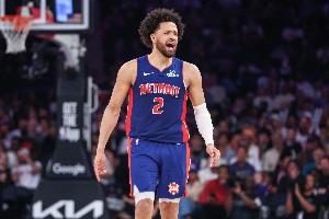 4中3！康寧漢姆：我一直在練三分每天打磨技術(shù) 想一直堅(jiān)持下去